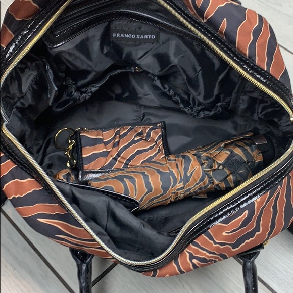 Franco Sarto Bag with Umbrella/Coin Bag ๐ฆ - Picture 4 of 8